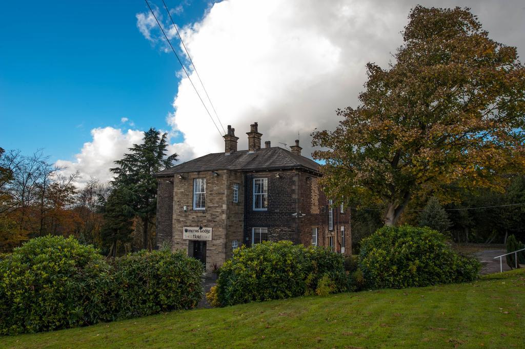 Gomersal Lodge Hotel Cleckheaton Bagian luar foto